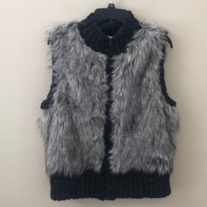 Sweater Vest Size M/L gray sleeveless lined faux fur full zip elevated basic